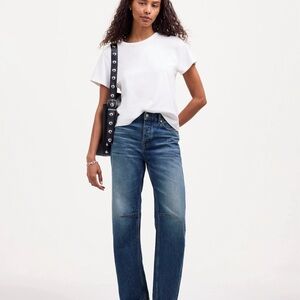 Madewell darted barrel leg jeans in Irmo wash